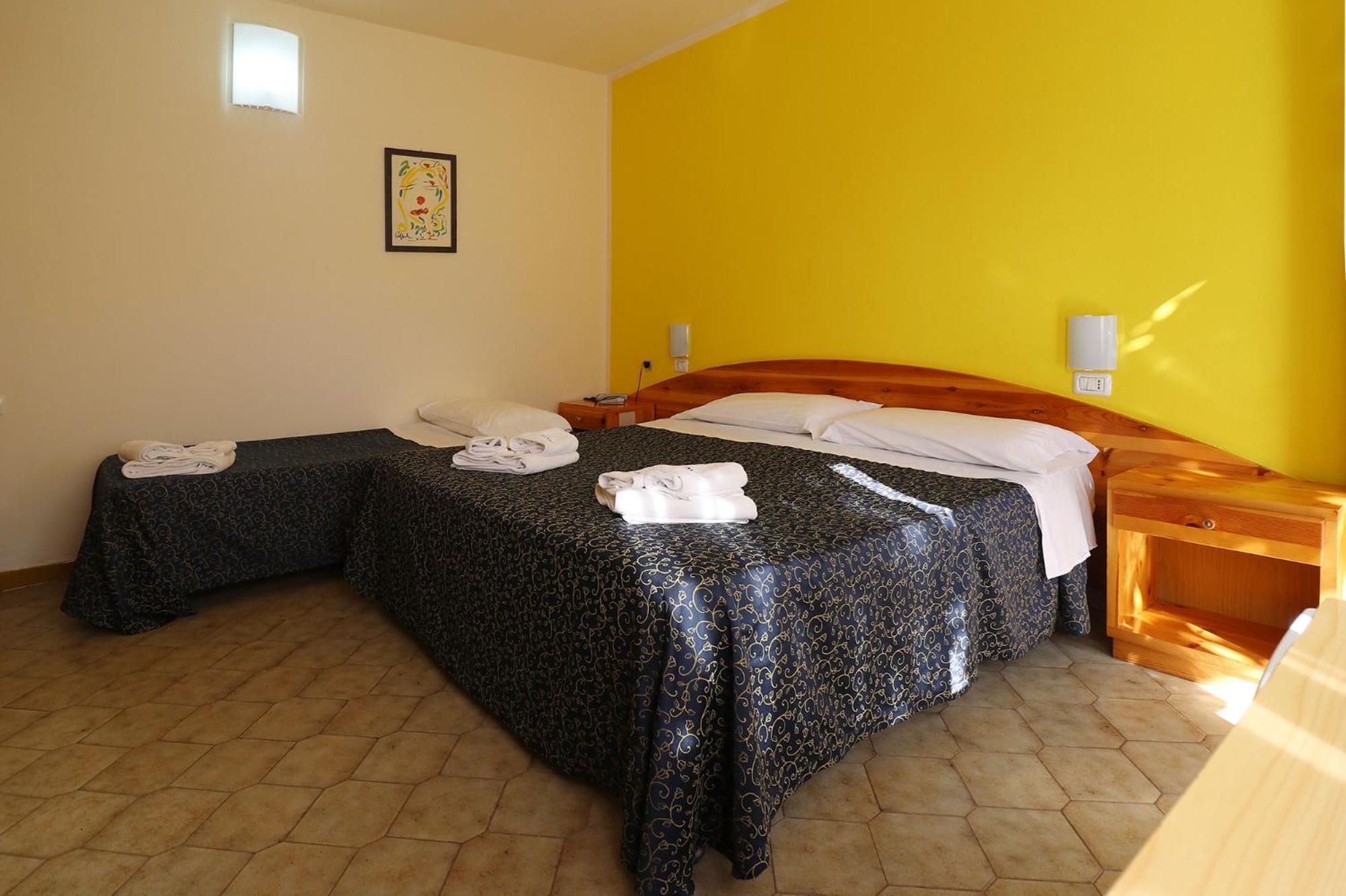Nirvana Club Village Botricello Rum bild